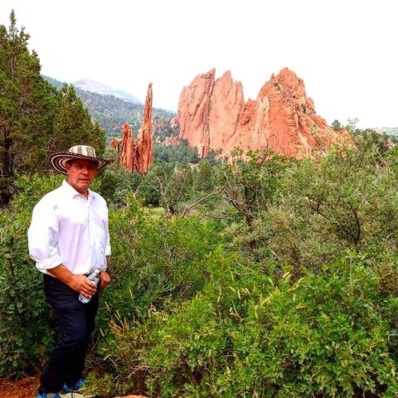 Meet your Posher, Juan - Picture 1 of 1